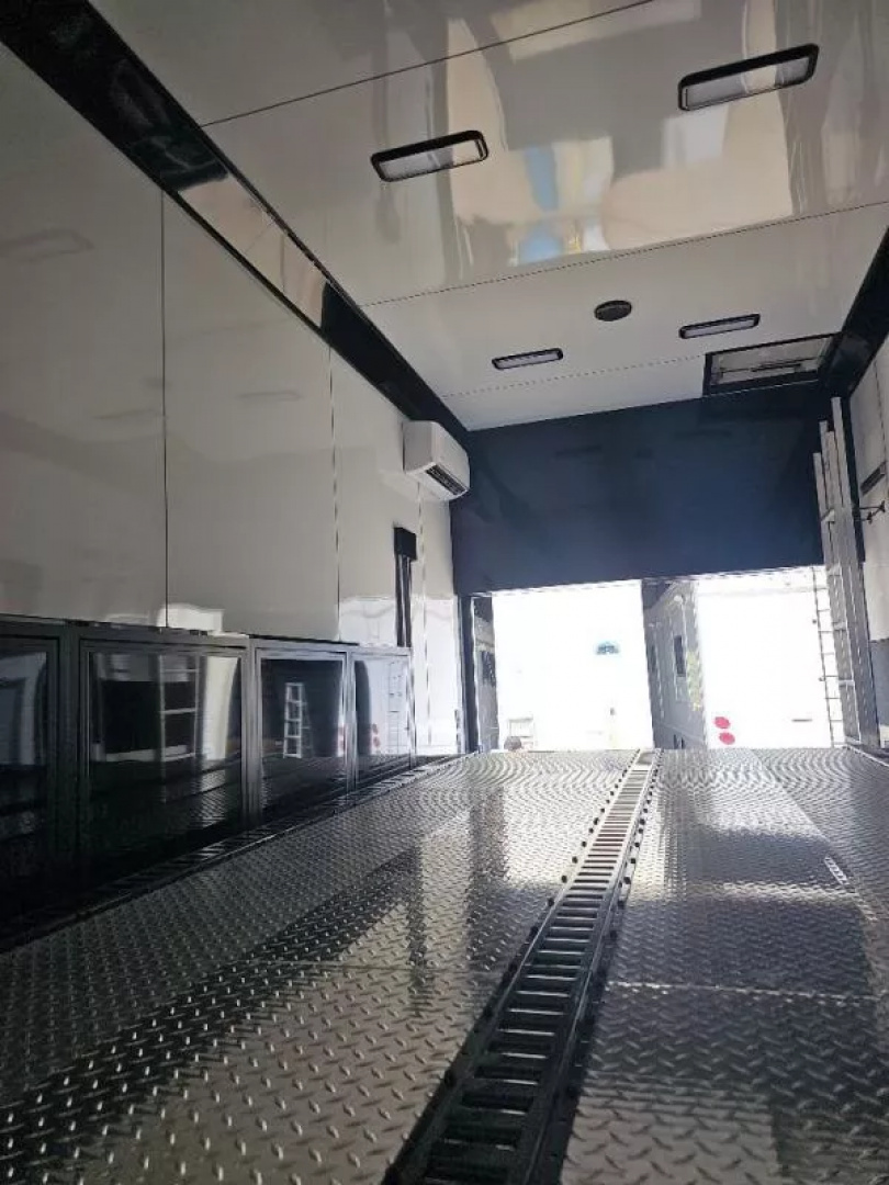 2025 United USH-8.526TR80 Stacker photo 4