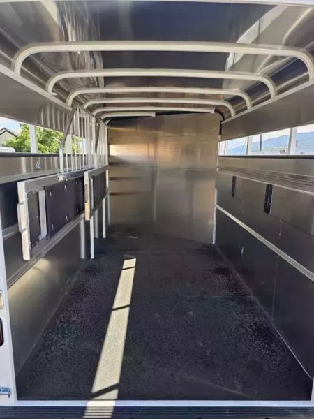 New 2026 Maverick 3 Horse Trailer