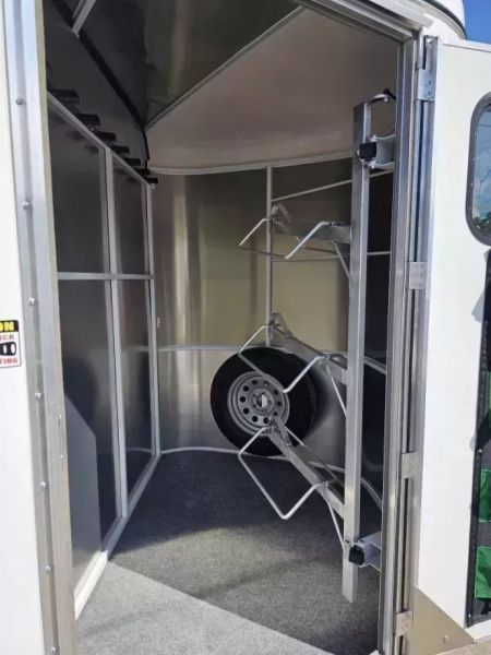 New 2026 Maverick 3 Horse Trailer