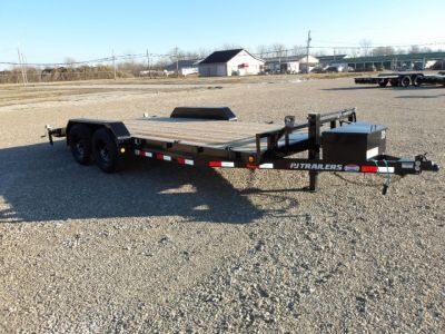 New 2026 PJ Trailers 83x18 CE182 Equipment Trailer