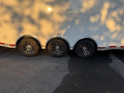 New 2026 Vintage 32’ Tag Race Trailer