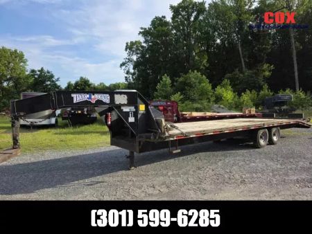 Used 2021 Texas Bragg Trailers Used 28ft Gooseneck Trailer flatbed with beaver tail Flatbed Trailer