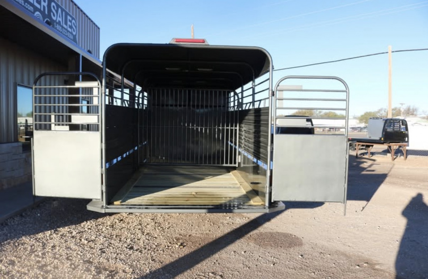 New 2025 Gooseneck Trailer MFG 20"X6'8" STOCK COMBO Stock / Stock Combo Trailer