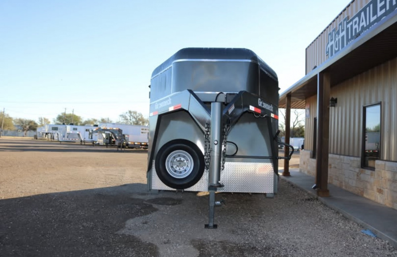 New 2025 Gooseneck Trailer MFG 20"X6'8" STOCK COMBO Stock / Stock Combo Trailer
