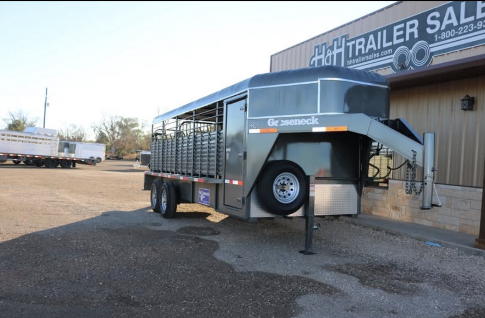 New 2025 Gooseneck Trailer MFG 20"X6'8" STOCK COMBO Stock / Stock Combo Trailer