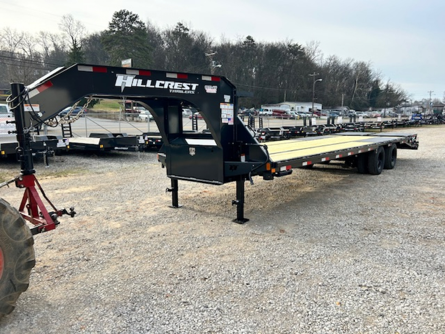 New 2026 Hillcrest Gooseneck 25+5 22.9k W/ Max Ramps