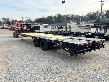 New 2026 Hillcrest Gooseneck 25+5 22.9k W/ Max Ramps