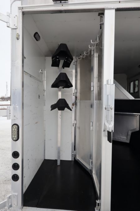 Used 2015 Lakota 3 HR LQ Horse Trailer