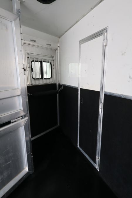 Used 2015 Lakota 3 HR LQ Horse Trailer