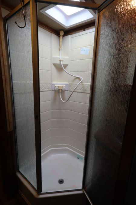 Used 2015 Lakota 3 HR LQ Horse Trailer