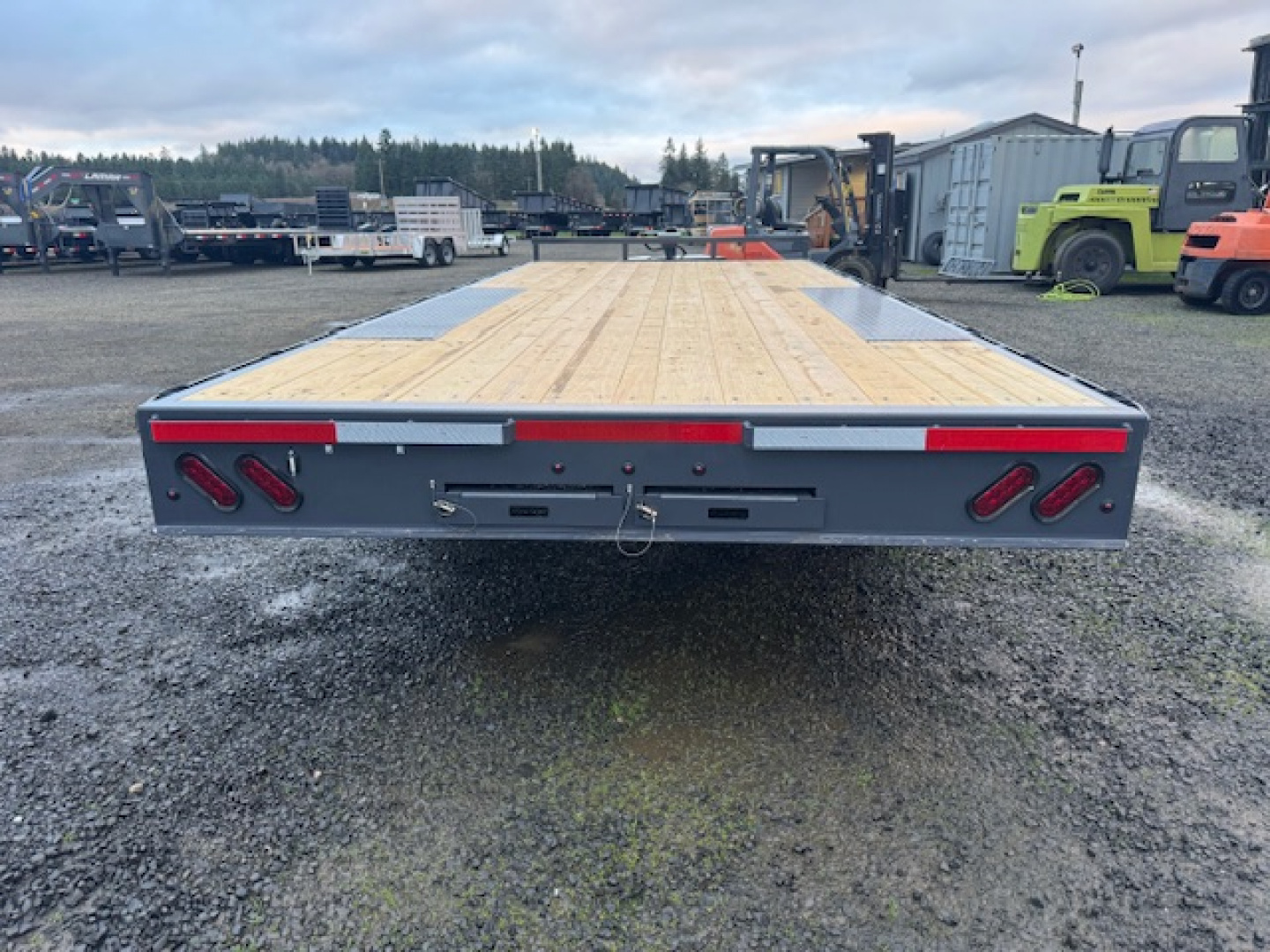New 2026 LAMAR TRAILERS F8 102x20 14K Deckover Trailer