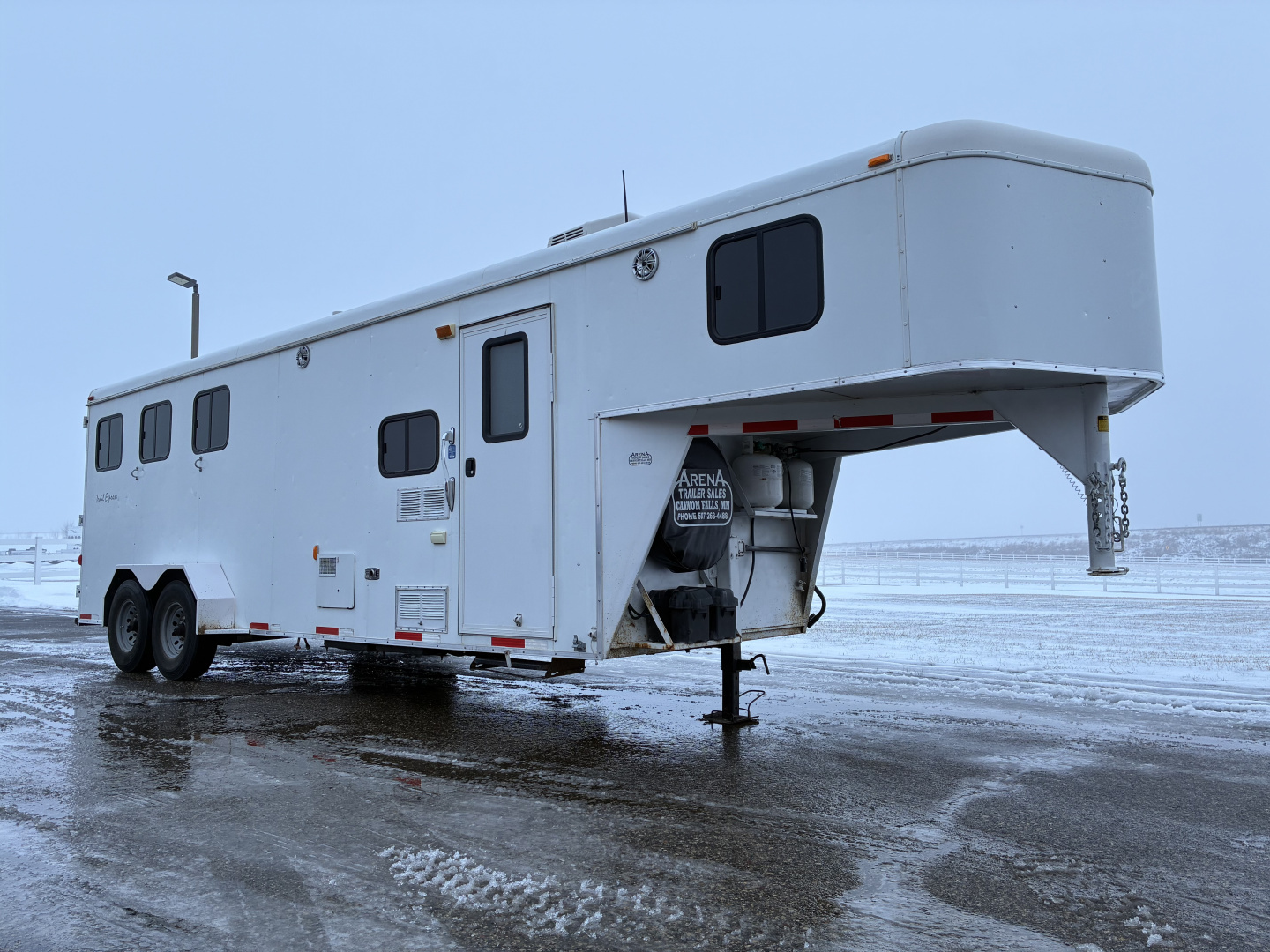 Used 2007 Bison Trailers 3 Horse 8'6" Living Quarter Horse Trailer