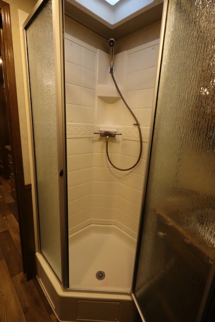 Used 2019 SMC 3 Horse LQ Horse Trailer