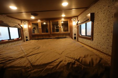 Used 2019 SMC 3 Horse LQ Horse Trailer