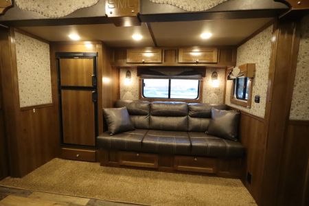 Used 2019 SMC 3 Horse LQ Horse Trailer