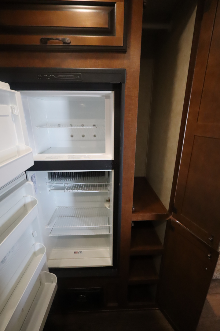 Used 2018 Bison Trailers Ranger Horse Trailer