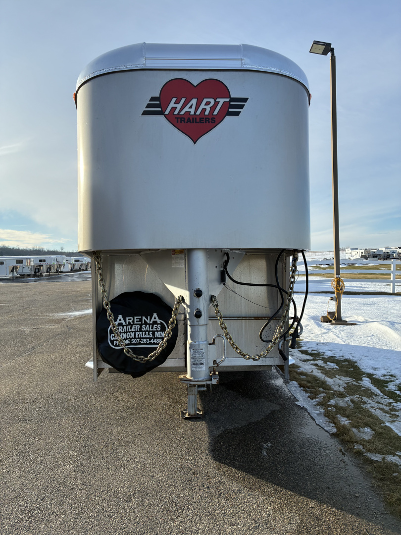 Used 2015 Hart Trailer Short Go Horse Trailer
