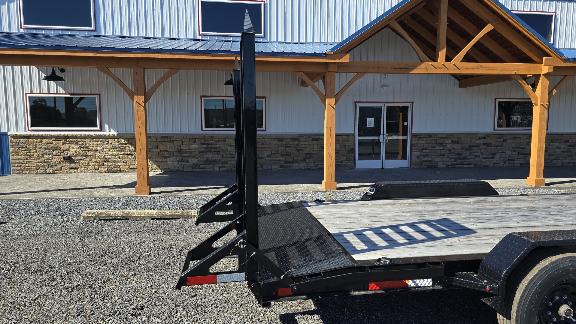 New 2026 Diamond C Trailers HEQ Equipment Trailer / 16,000 GVWR / 82"x22'