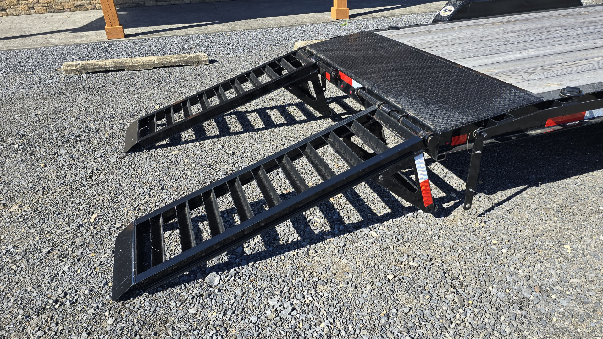 New 2026 Diamond C Trailers HEQ Equipment Trailer / 16,000 GVWR / 82"x22'