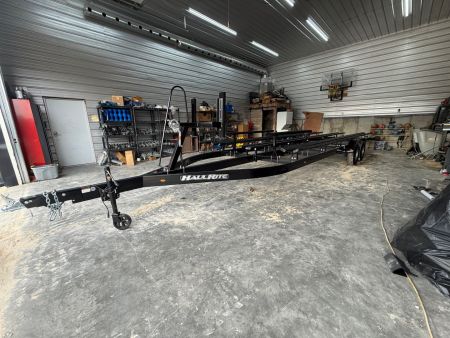 New 2027 Haul-Rite Trailers FS25-26 Super-HD Tritoon Pontoon Boat