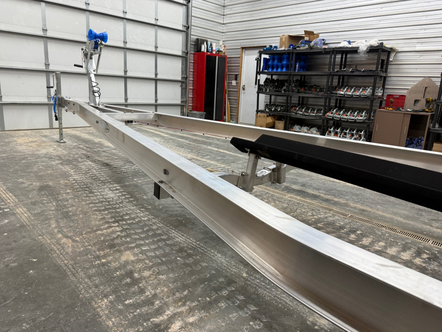 New 2027 WaterMade Boat Trailers WM26-28 7KS Bowrider