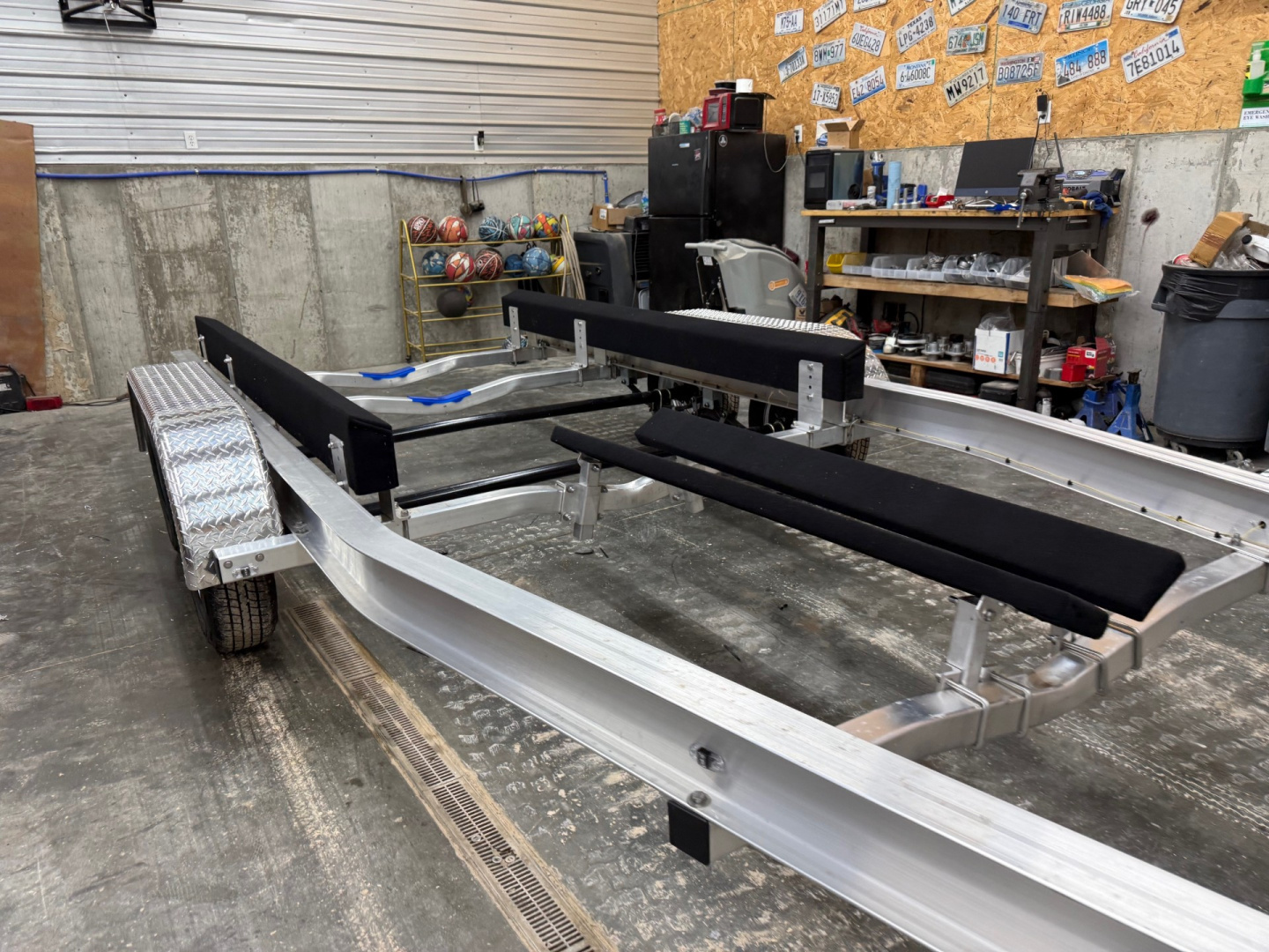 New 2027 WaterMade Boat Trailers WM26-28 7KS Bowrider