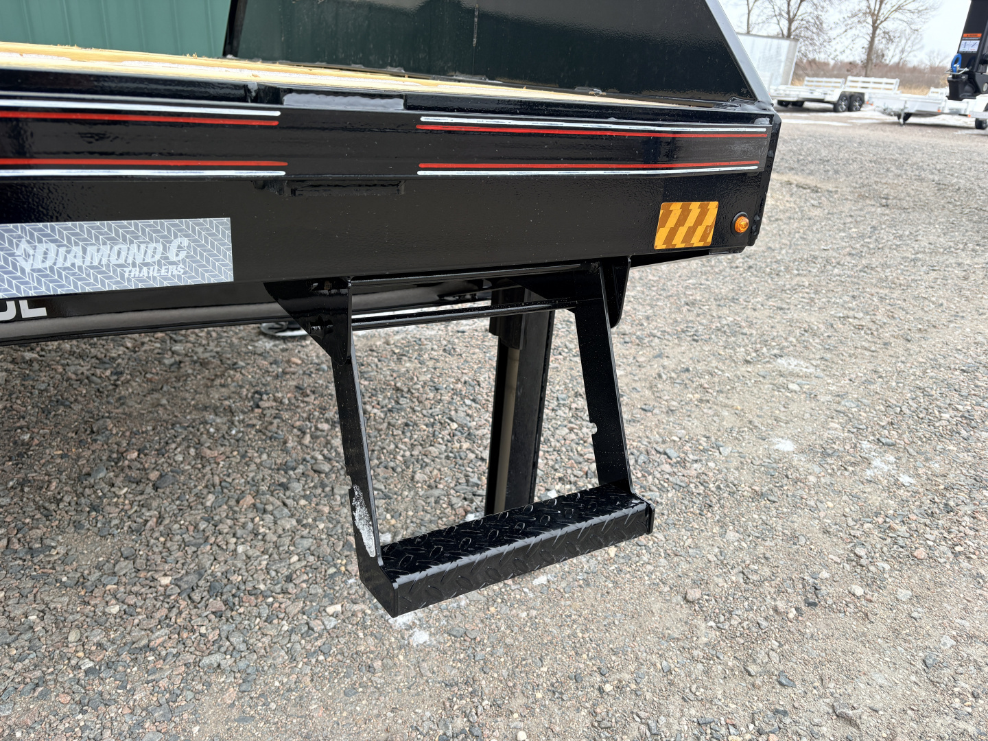 New 2026 32' Diamond C FMAX210 Hyd Dove Gooseneck Trailer