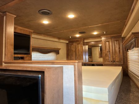 Used 2020 4-Star 3 Horse 15' Living Quarter Horse Trailer