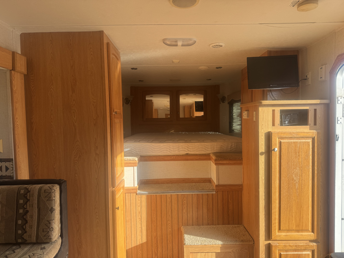 Used 2004 Bison Trailers 4H LQ Stratus Horse Trailer