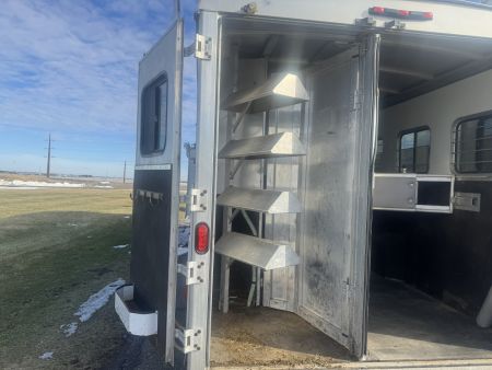 Used 2004 Bison Trailers 4H LQ Stratus Horse Trailer