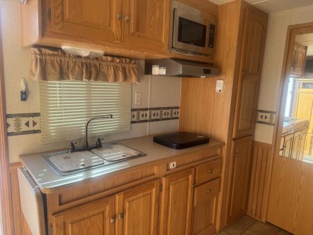 Used 2004 Bison Trailers 4H LQ Stratus Horse Trailer