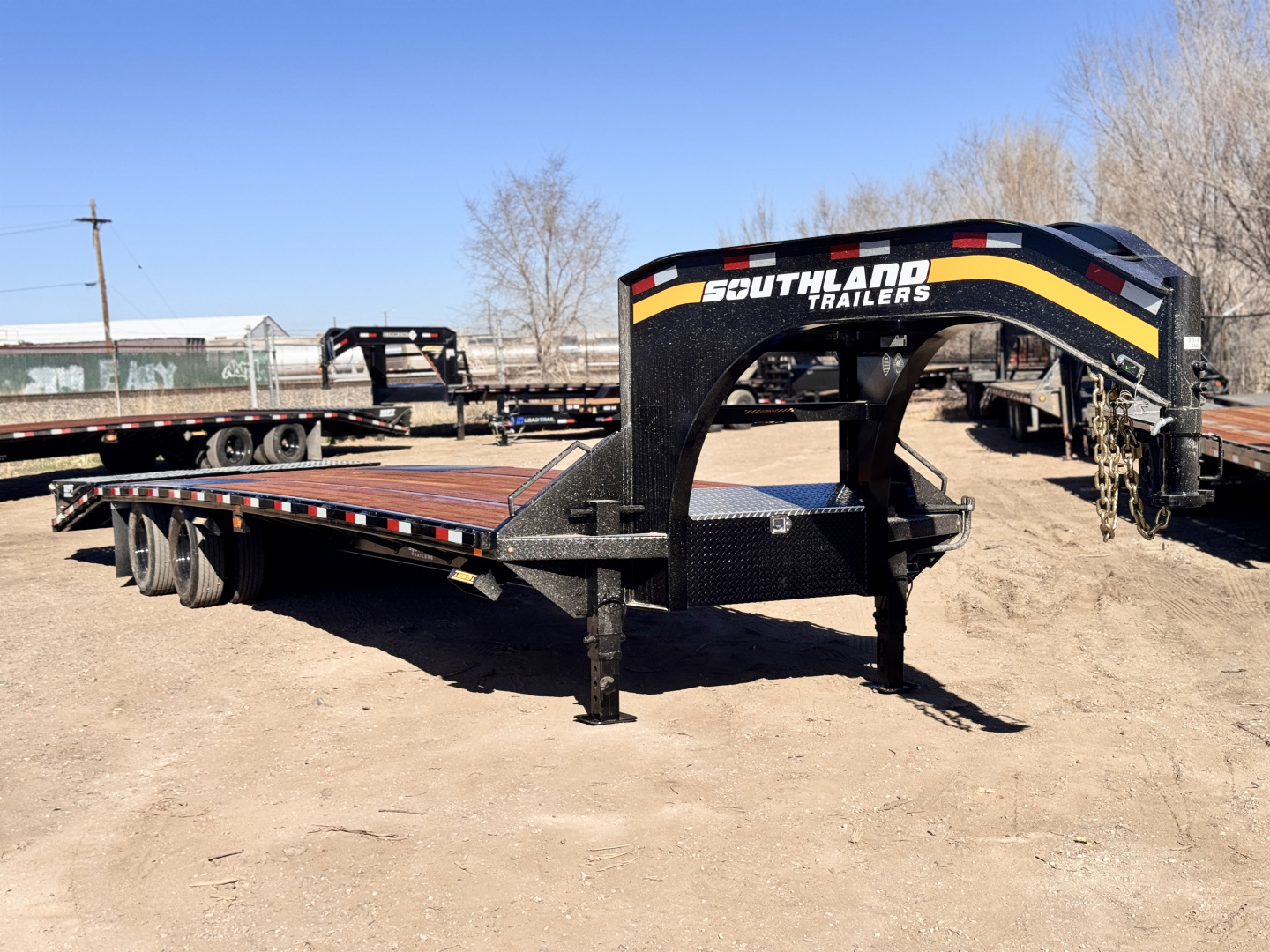 New 2026 Southland Trailers 8.5-32 Engineered Beam Gooseneck Deckover Equipment Hauler W/ 6' Max Ramps and HDSS 25K GVWR