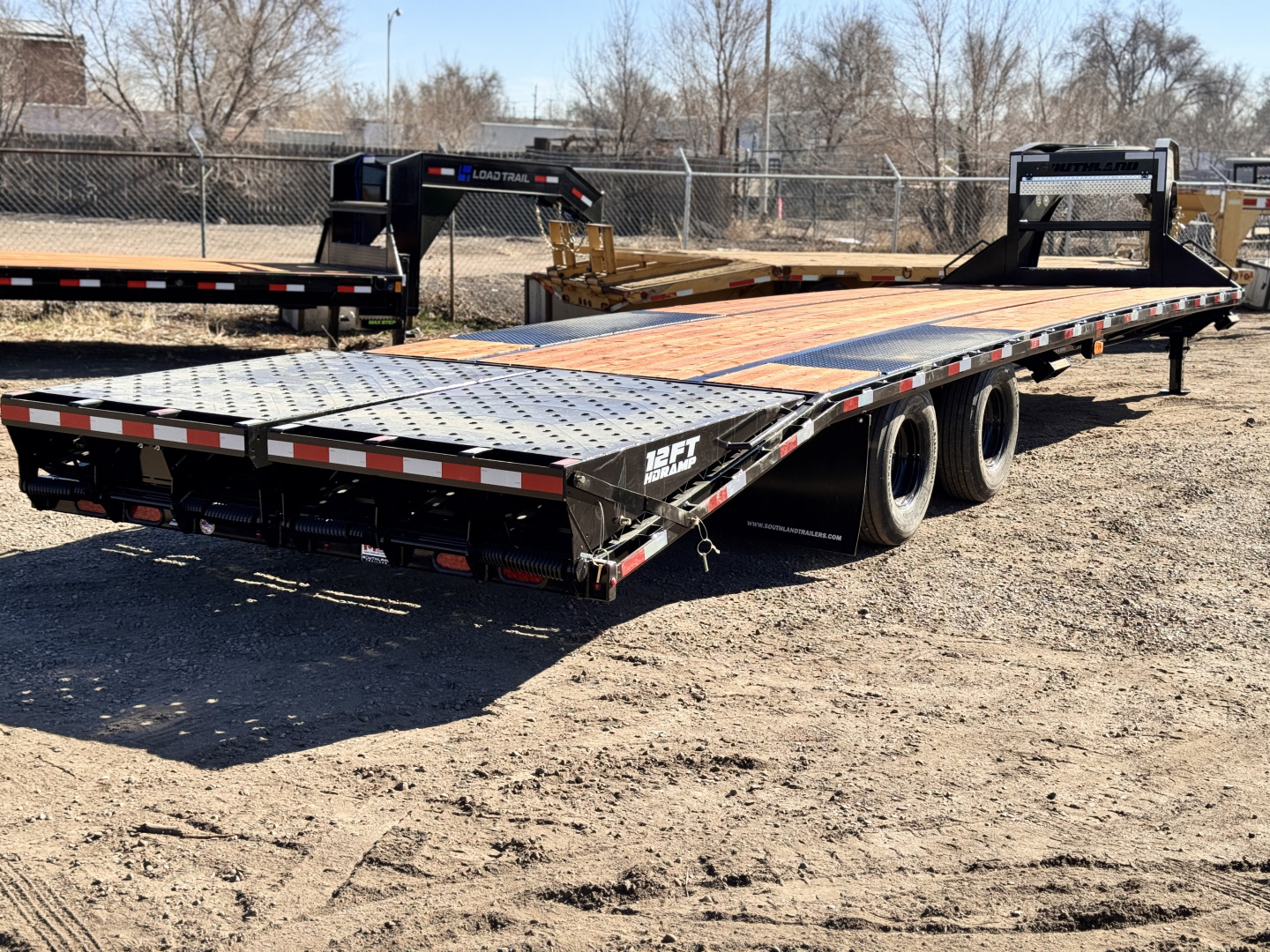 New 2026 Southland Trailers 8.5-32 Engineered Beam Gooseneck Deckover Equipment Hauler W/ 6' Max Ramps and HDSS 25K GVWR
