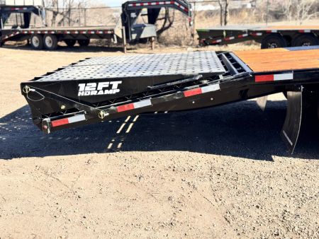 New 2026 Southland Trailers 8.5-32 Engineered Beam Gooseneck Deckover Equipment Hauler W/ 6' Max Ramps and HDSS 25K GVWR