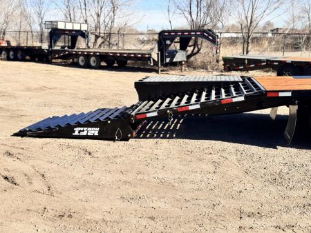 New 2026 Southland Trailers 8.5-32 Engineered Beam Gooseneck Deckover Equipment Hauler W/ 6' Max Ramps and HDSS 25K GVWR