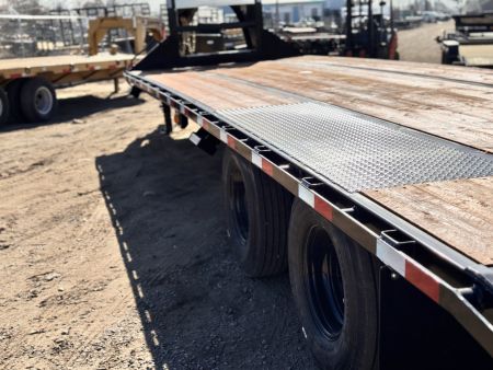 New 2026 Southland Trailers 8.5-32 Engineered Beam Gooseneck Deckover Equipment Hauler W/ 6' Max Ramps and HDSS 25K GVWR