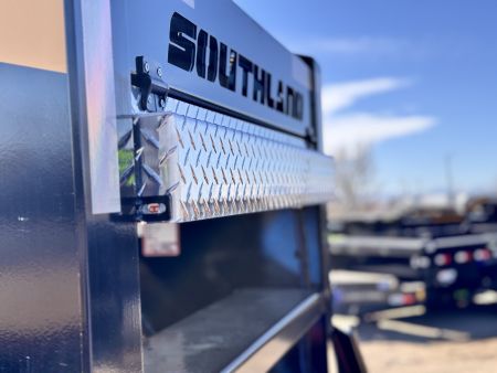 New 2026 Southland Trailers 8.5-32 Engineered Beam Gooseneck Deckover Equipment Hauler W/ 6' Max Ramps and HDSS 25K GVWR