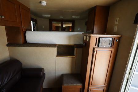 Used 2014 Bison Trailers 4Horse LQ Horse Trailer