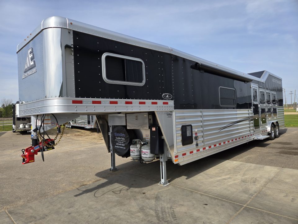 2026 Elite Trailers 4H photo 6