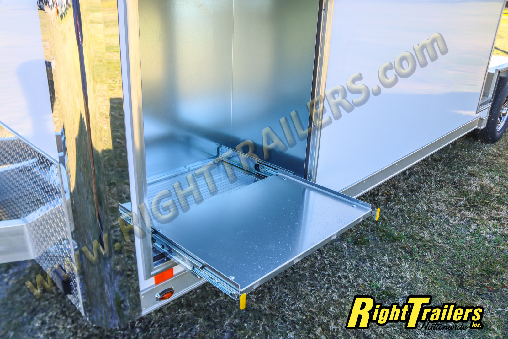 New 2027 inTech Trailers 8.5X28 RACE TRAILER Car / Racing Trailer