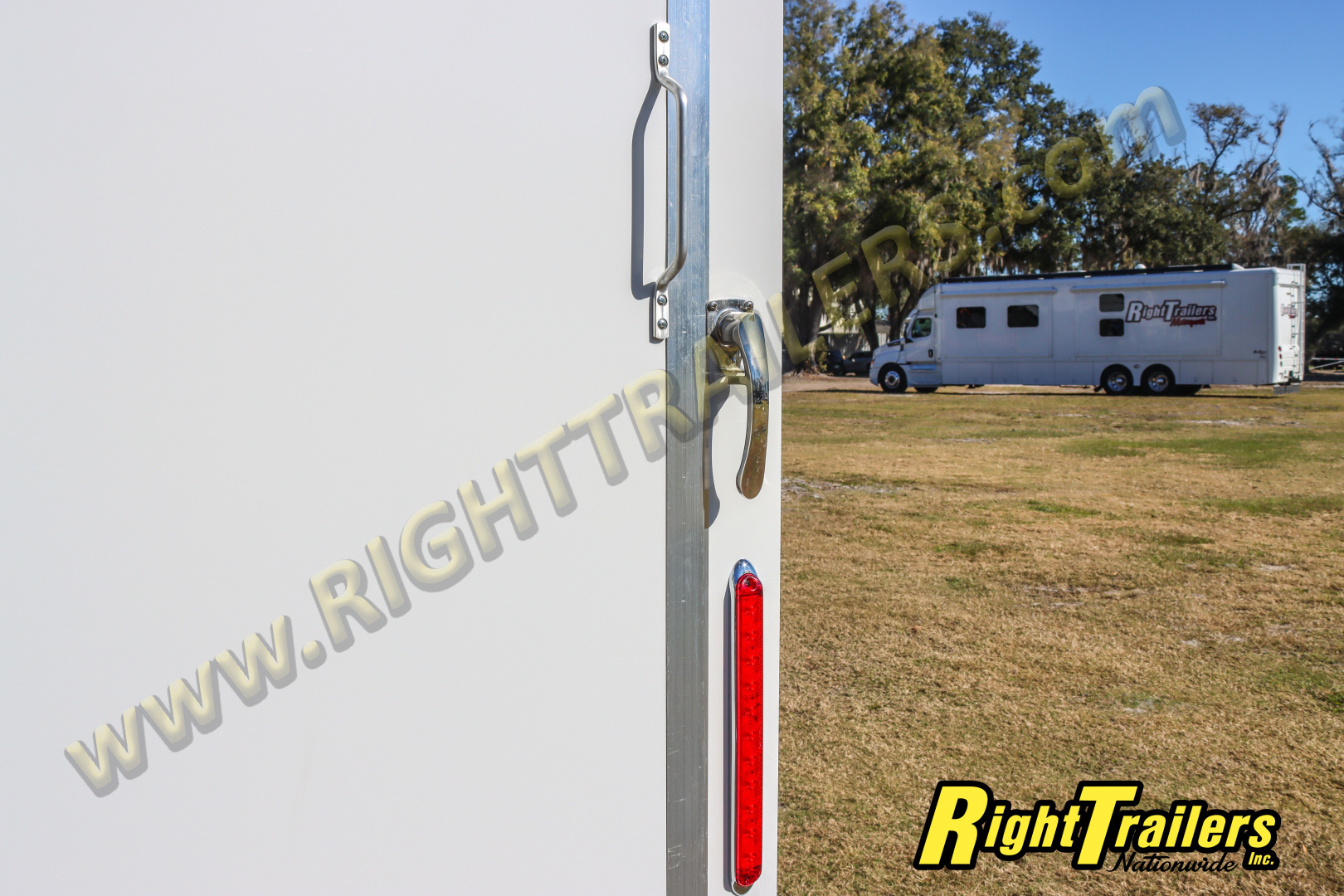 New 2027 inTech Trailers 8.5X28 RACE TRAILER Car / Racing Trailer