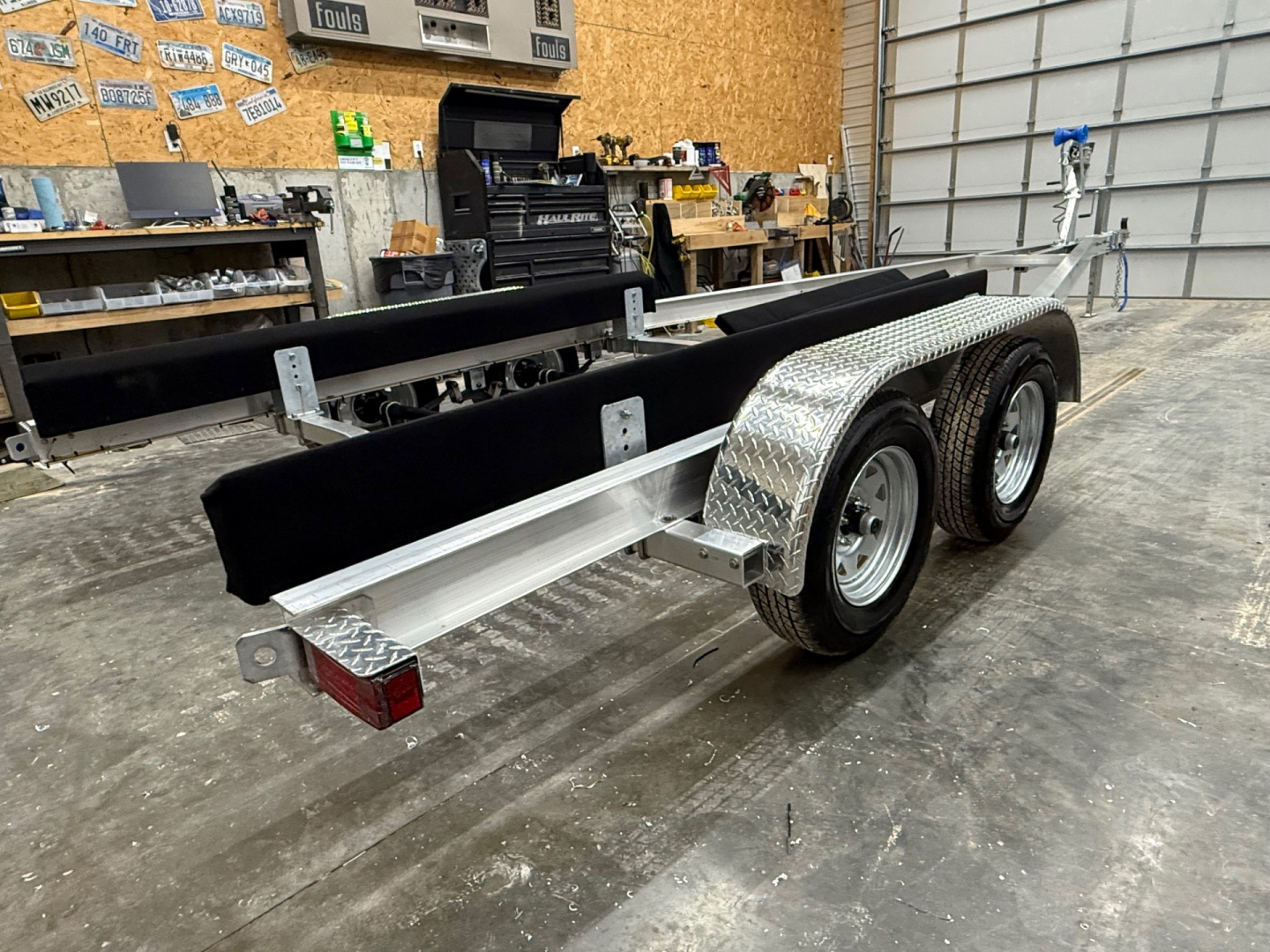 New 2027 WaterMade Boat Trailers WM20-22 7KS Bowrider