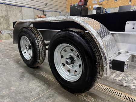 New 2027 WaterMade Boat Trailers WM26-28 10KS Bowrider