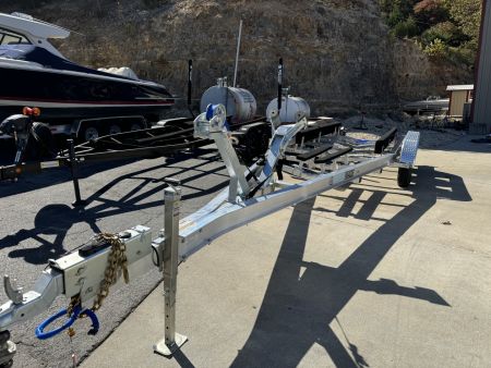 New 2027 WaterMade Boat Trailers WM30-15K + Torsion Power Boat