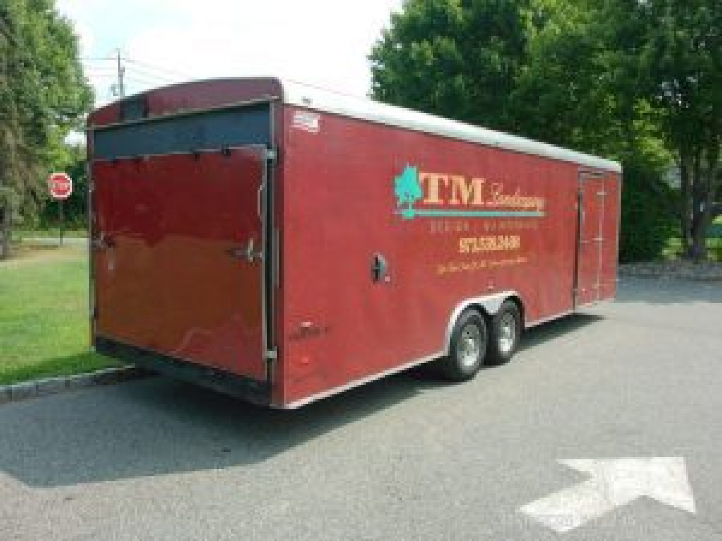 Used RENTAL UNIT / USED 8.5X24 Heavy Duty Enclosed Landscape Trailer, 9,990 lb. GVWR, just serviced. Ready to go to work. ID#068805 SALE $8,500