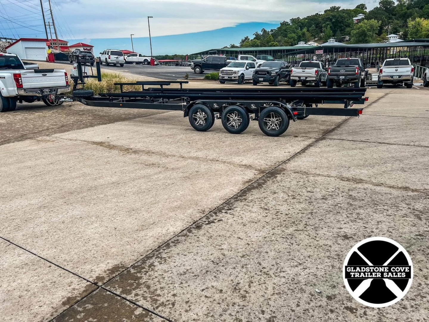 New 2027 Haul-Rite Trailers FS28TRI-10.5 Tritoon Pontoon Boat