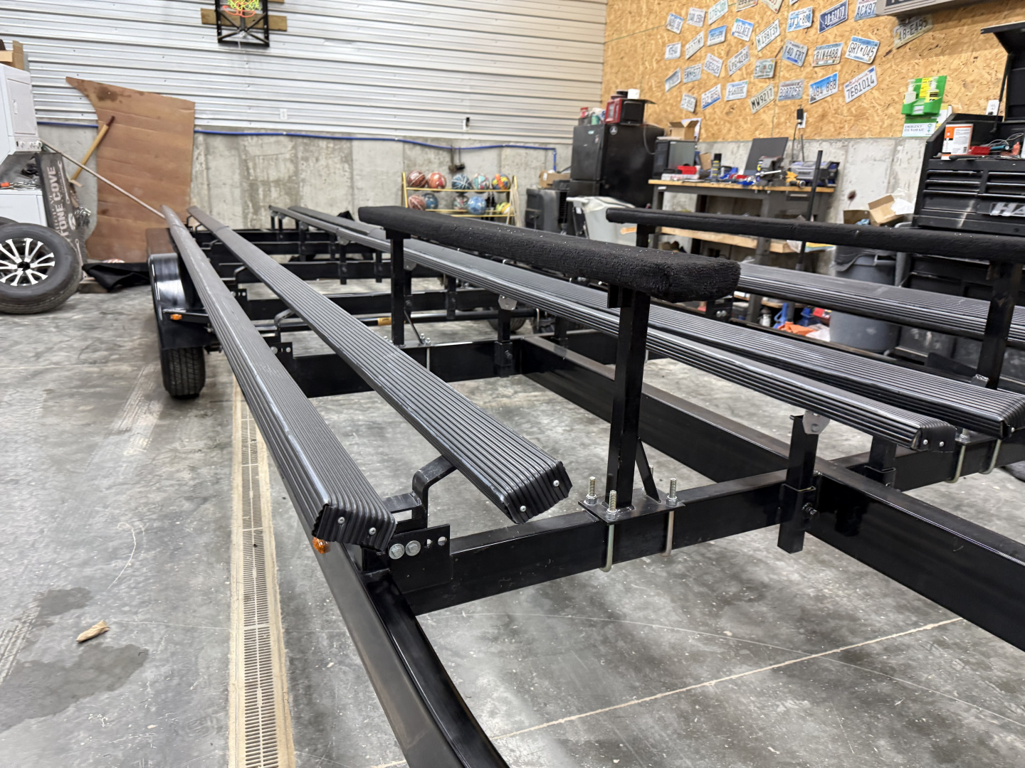 New 2027 Haul-Rite Trailers FS28TRI-10.5 Tritoon Pontoon Boat