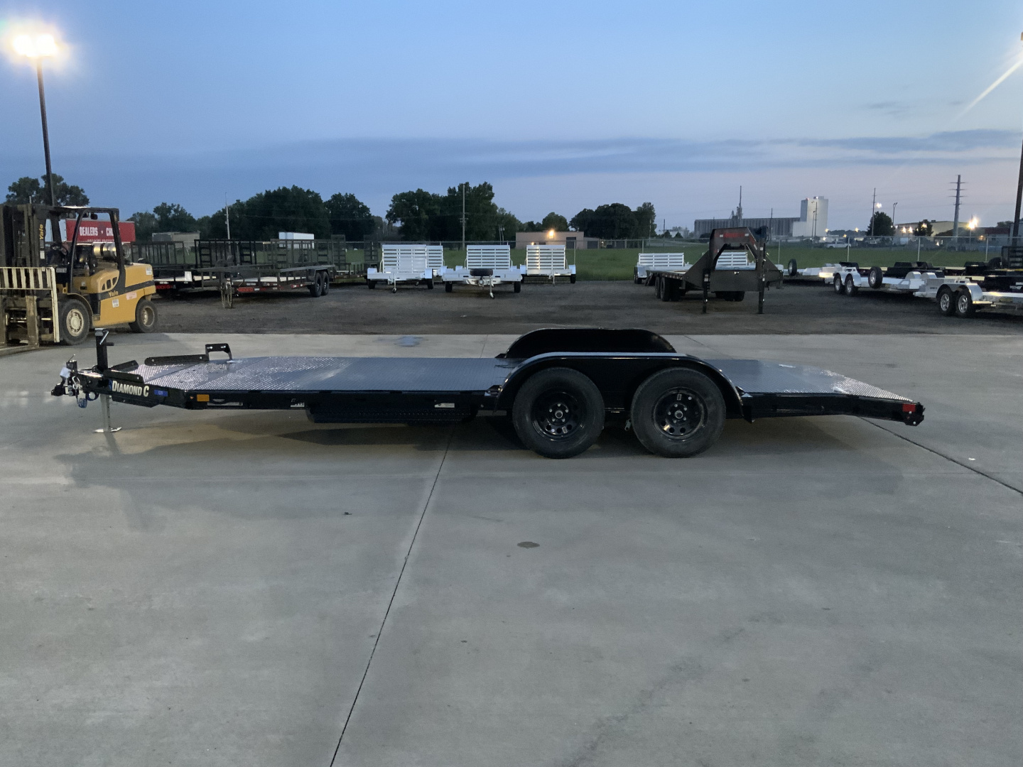 New 2026 Diamond C GTF 235 18 X 83 Car Hauler