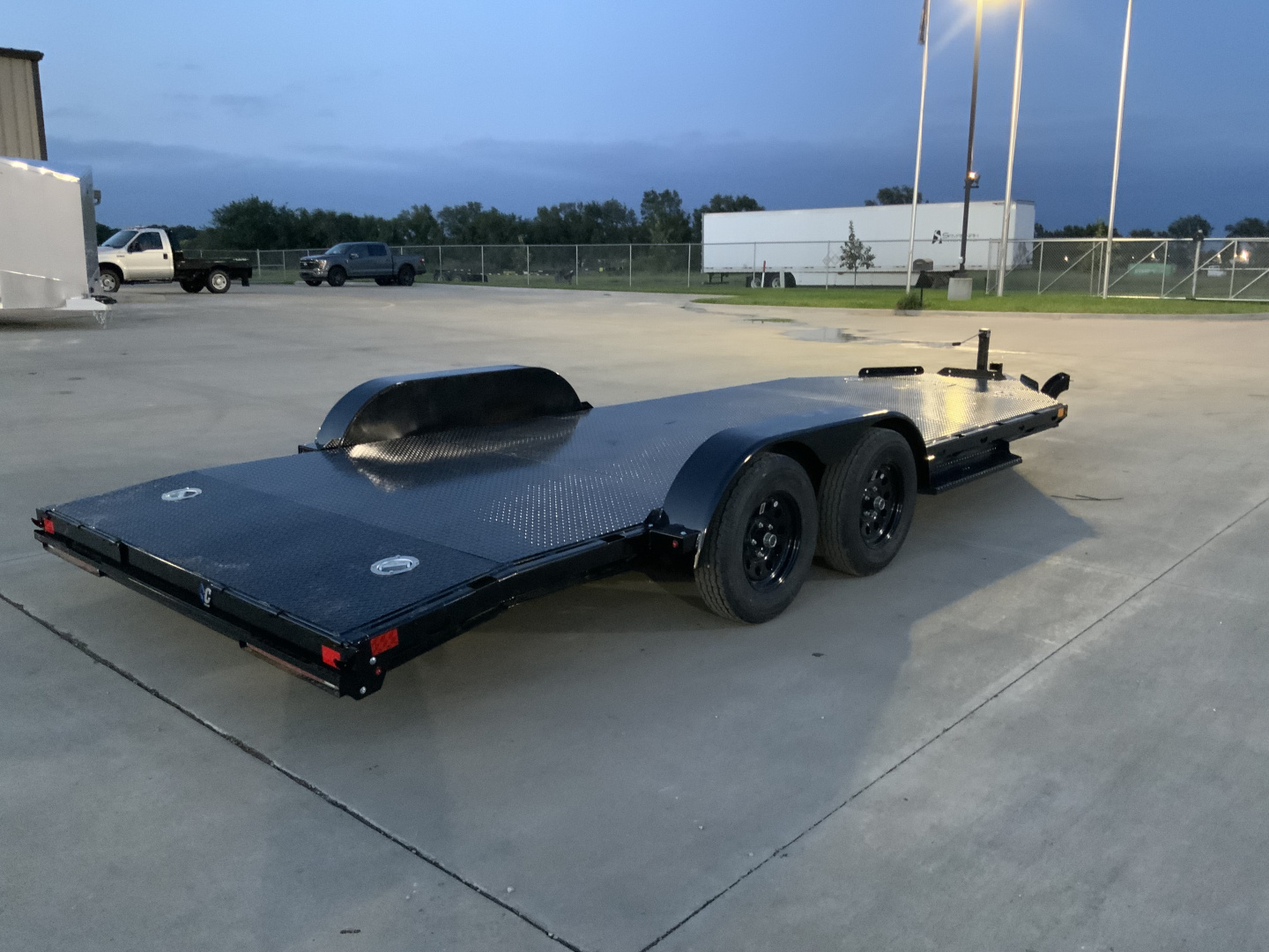 New 2026 Diamond C GTF 235 18 X 83 Car Hauler