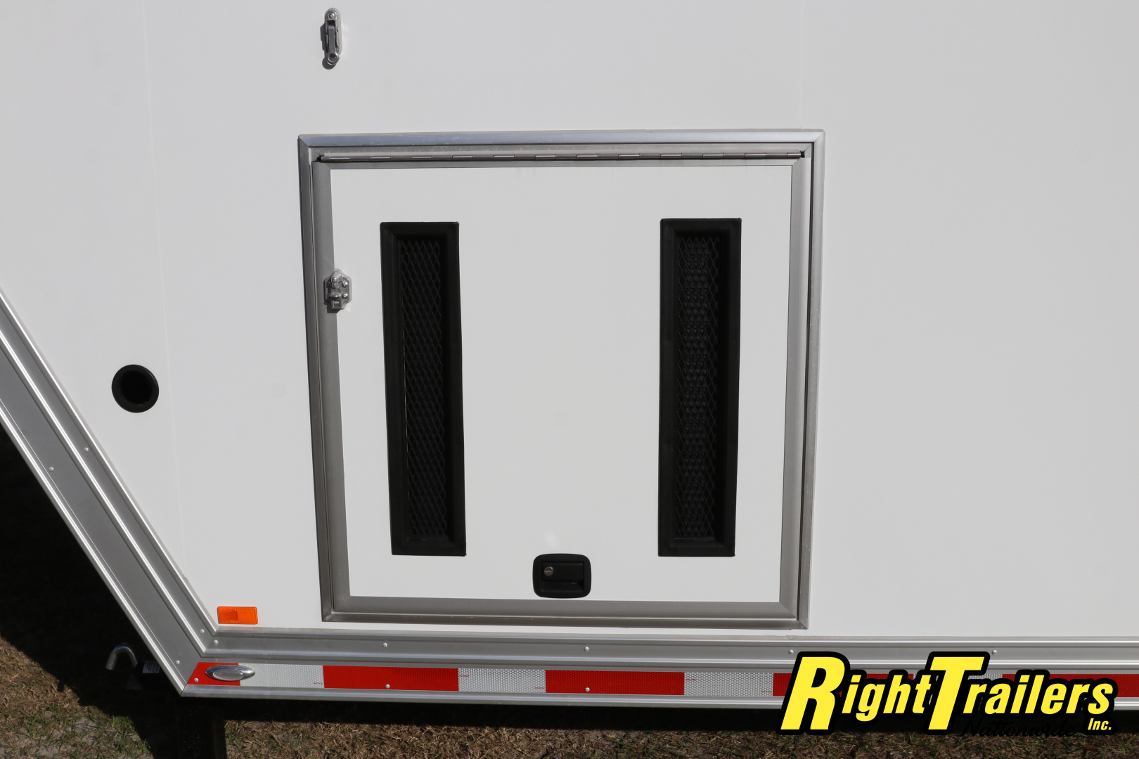 New inTech Trailers 8.5x40 Race Trailer Car / Racing Trailer